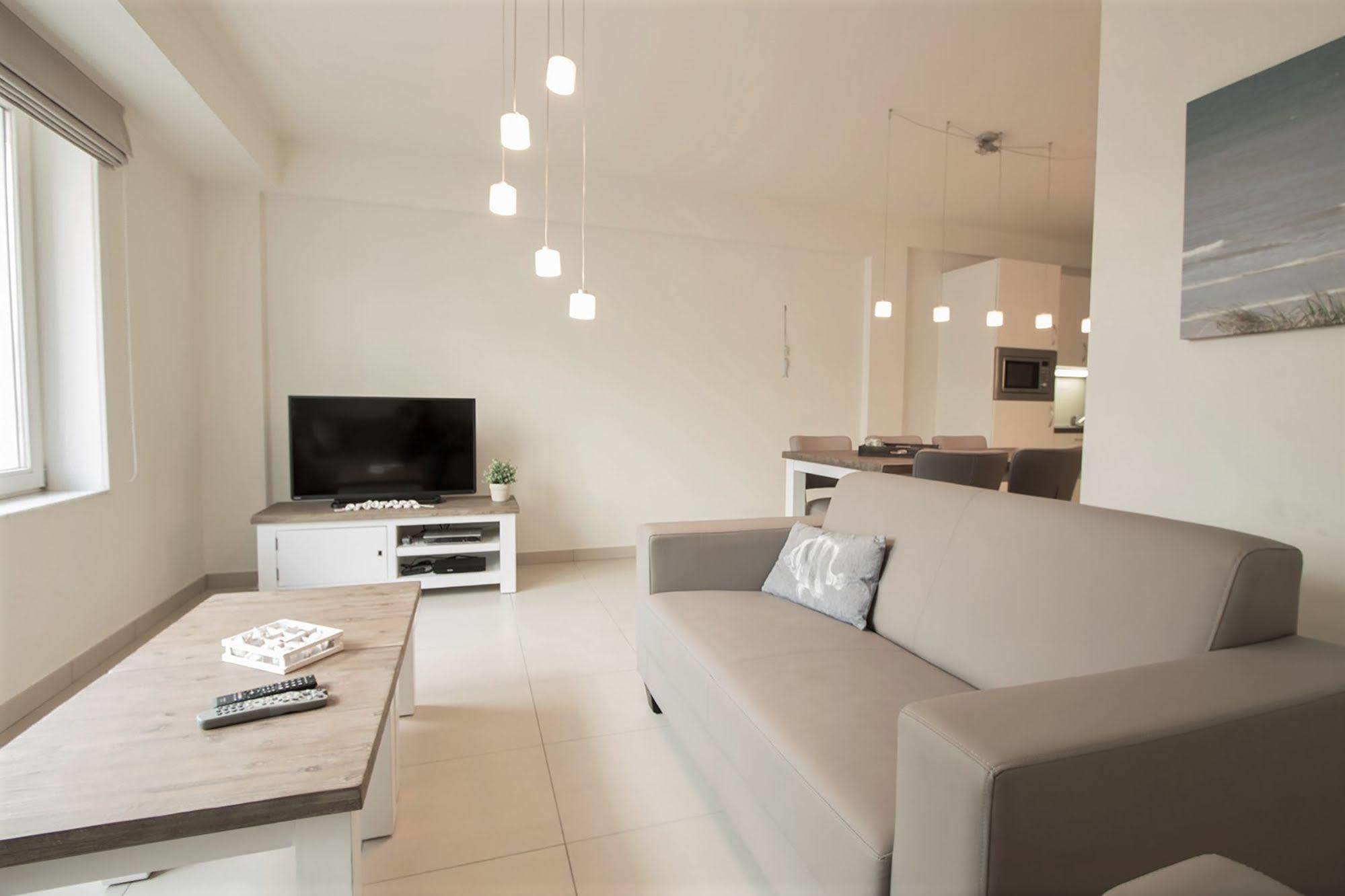 Holiday Suites De Panne Exterior photo
